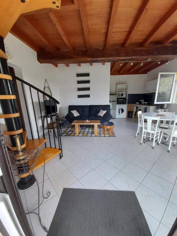 Ô ptit gîte d'Ogenne Extérieur photo